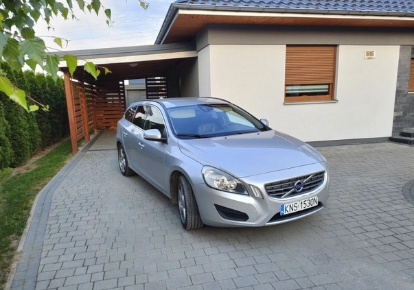 Volvo V60 cena 29900 przebieg: 209000, rok produkcji 2012 z Sopot małe 79